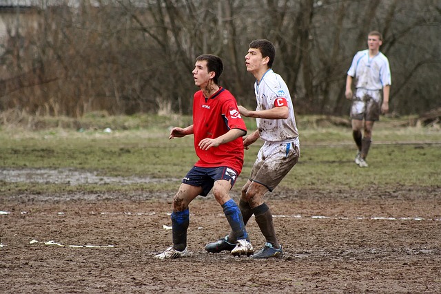 浓眉哥虽低效18分，依然是球队核心，公牛三人20+难求胜利.