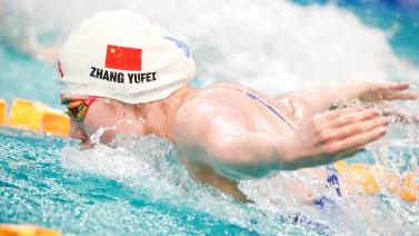 中场采访最 中场采访最